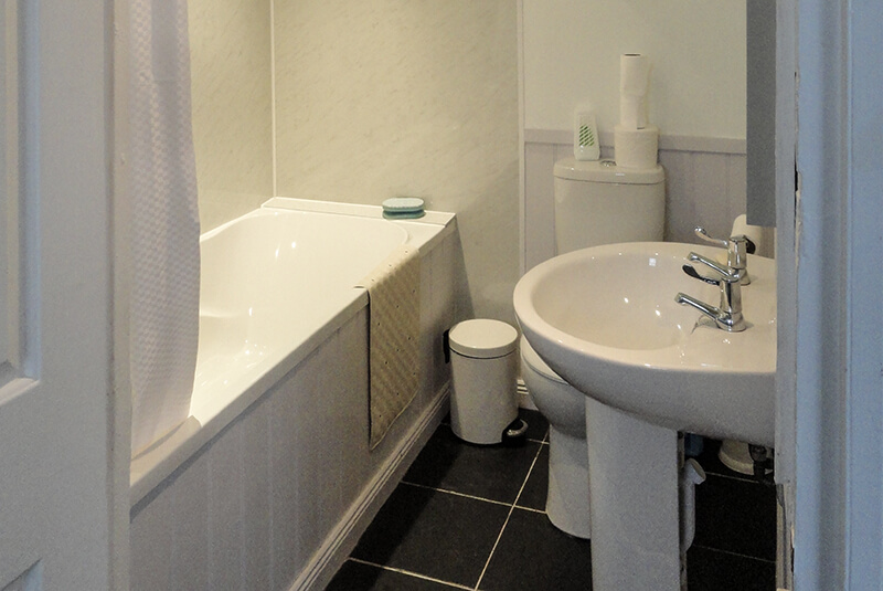 Bluebell Holiday Cottage, Isle of Arran, Bathroom